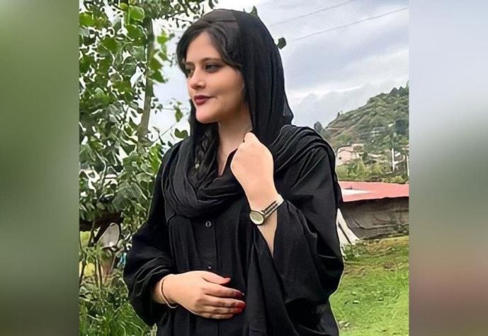 Graves incidentes en Irán tras muerte de mujer: Fue arrastrada por usar mal el velo