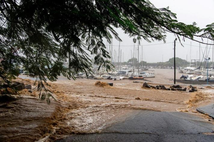 La tormenta Fiona se convierte en huracán y se acerca a Puerto Rico