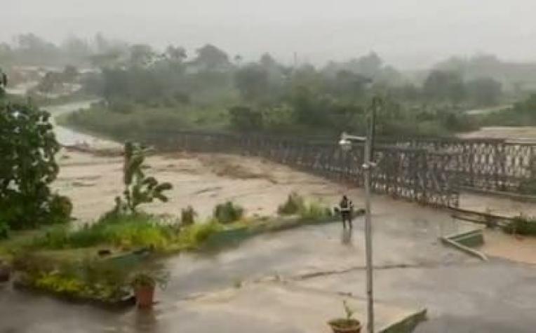 [VIDEO] Puente colapsó ante el huracán Fiona en Puerto Rico