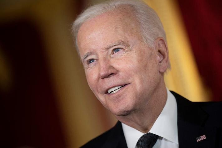 Biden dice que "se terminó" la pandemia de covid en EEUU