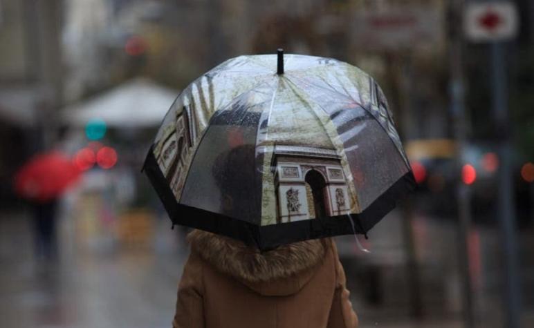 ¿Lluvia en plena primavera?: Hay posibilidad de precipitaciones para este fin de semana en Santiago