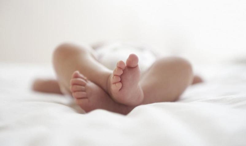 El relato de una joven que fue obligada a parir y le negaron una césarea: su bebé murió tras nacer