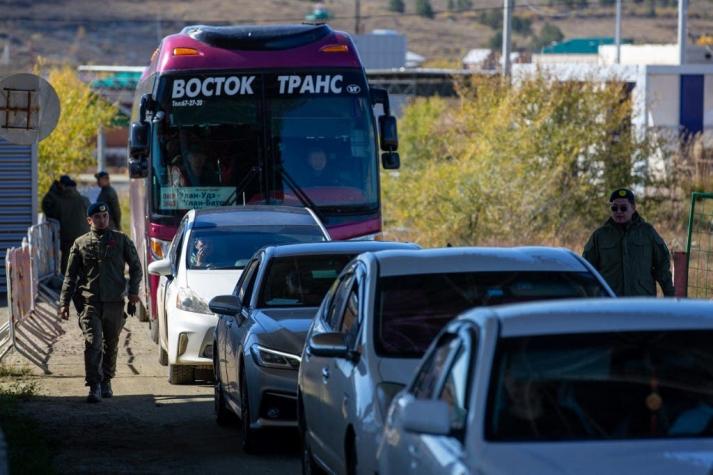 Rusos intentan cruzar a Mongolia tras llamado a reservistas para unirse a la guerra