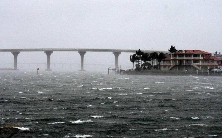 Gobernador de Florida y llegada de huracán Ian: "No hay tiempo de evacuar, busquen refugio y recen"