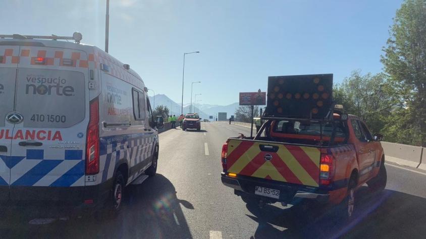 Tres personas mueren tras choque en autopista Vespucio Norte
