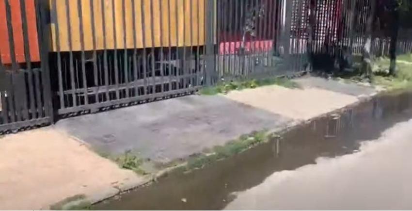 [VIDEO] Maipú: Filtraciones de agua llevan meses y están provocando socavones