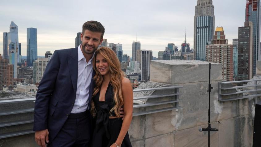Molestia de la nueva novia: filtran imágenes de la oficina de Piqué con recuerdos de Shakira
