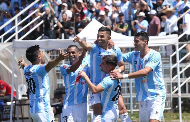 Magallanes elimina a Huachipato y es el primer finalista de la Copa Chile