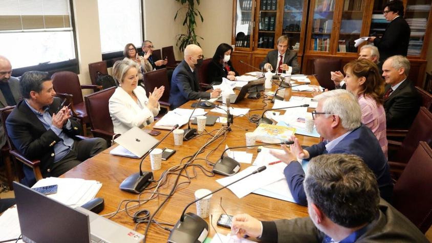 Comisión del Senado aprueba por unanimidad artículo crucial para avanzar en el proyecto de 40 horas