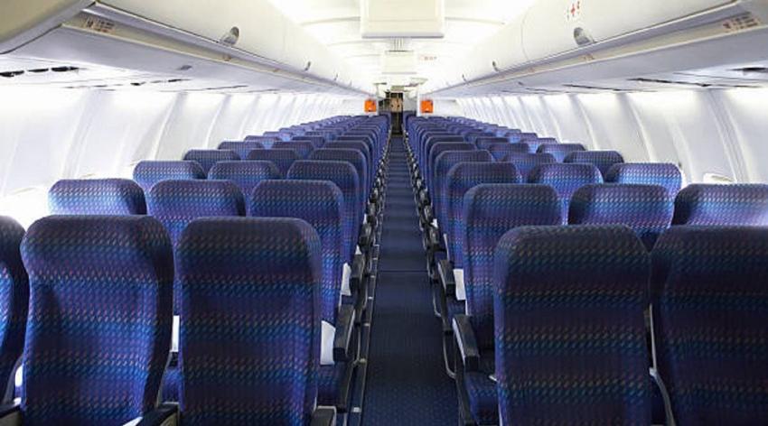 American Airlines responde a pasajera que se quejó por viajar entre dos personas "obesas"