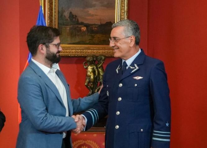 Presidente Boric designa a Hugo Rodríguez como comandante en Jefe de la Fuerza Aérea de Chile