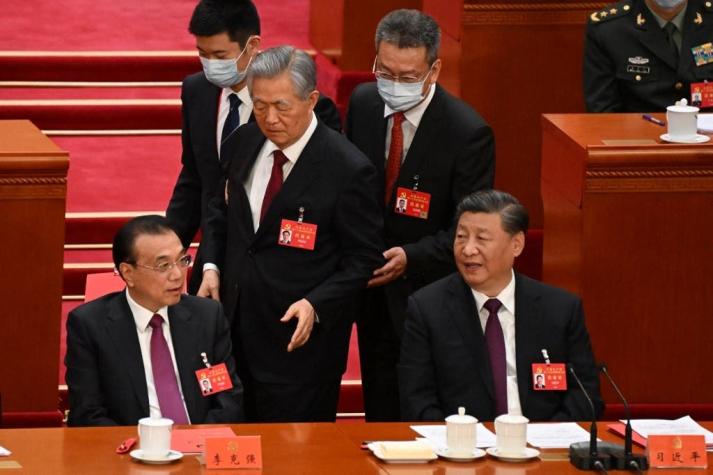 Salida de ex presidente chino de Congreso de Partido Comunista: Agencia acusa problema de salud