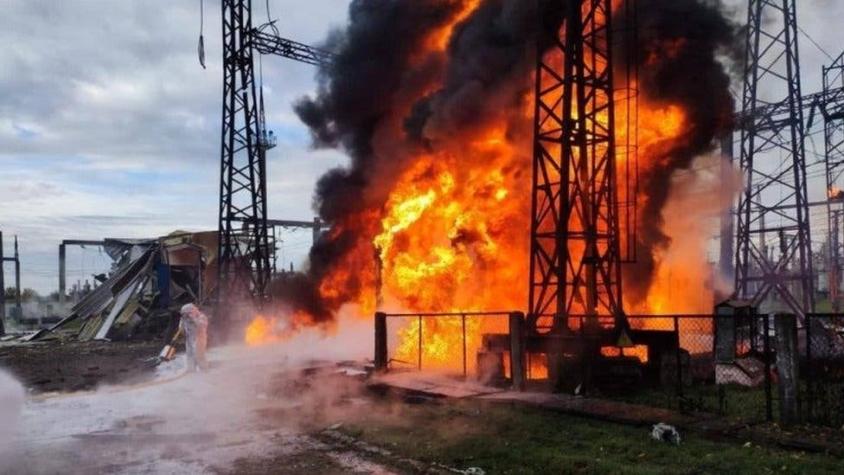 "Ataques masivos" de Rusia golpean la red eléctrica de Ucrania