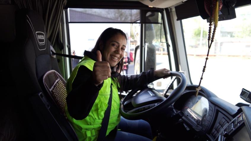 Serán conducido por mujeres: Nestlé Chile incorpora flota de camiones con gas natural licuado
