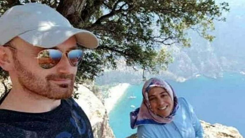 Empujó a esposa embarazada por acantilado tras una selfie: Ella murió y él cobró millonario seguro