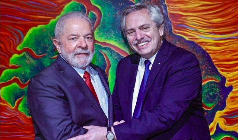Presidente argentino se reúne con Lula tras su triunfo en elecciones de Brasil