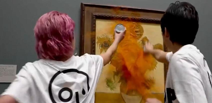 Activistas lanzan sopa sobre 'Los girasoles' de Van Gogh en Londres 