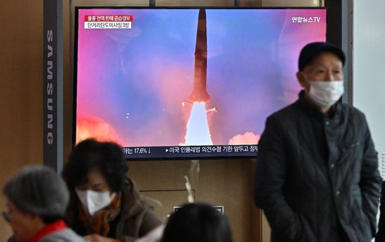 Seúl asegura que Corea del Norte efectuó 100 disparos de artillería contra zona fronteriza marítima