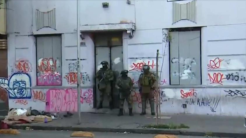 Carabineros realiza operativo antidrogas en el centro de Santiago