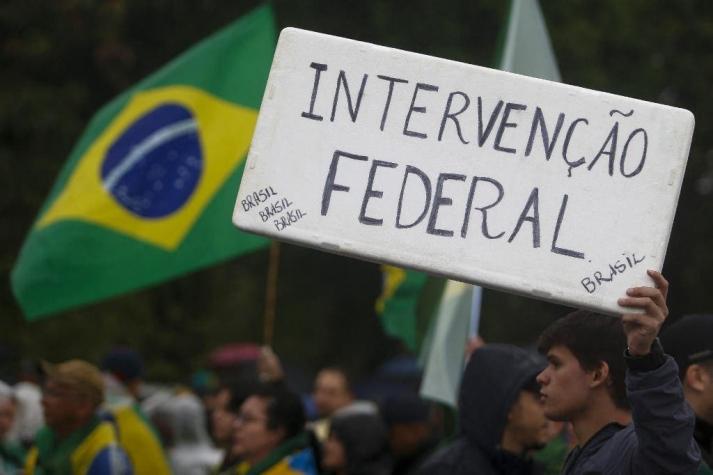Adherentes de Bolsonaro piden una intervención militar en Brasil ante el triunfo de Lula