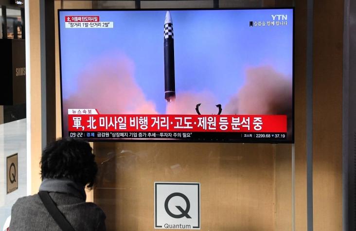 Seúl afirma que Corea del Norte lanzó una descarga de artillería