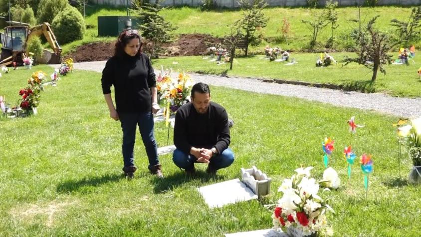 [VIDEO] Cementerio Monteverde de Temuco: Denuncian que enterraron cadáver sobre tumba de su esposo