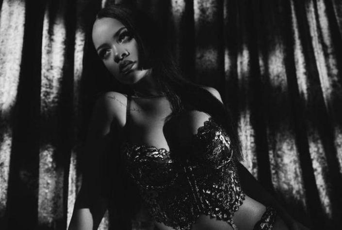Rihanna cautiva a sus seguidores con fotos en lencería en la previa de Savage x Fenty Vol. 4