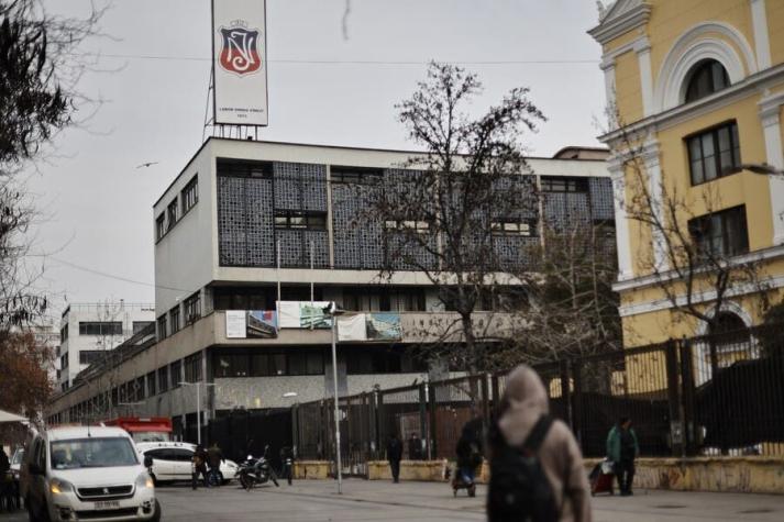 Instituto Nacional suspende clases del jueves tras apuñalamiento a estudiante en el establecimiento