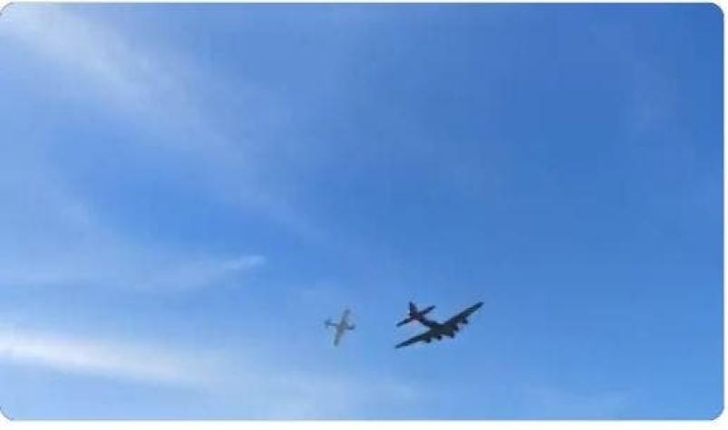 VIDEO | Dos aviones de guerra chocan y se estrellan durante exhibición aérea en Dallas