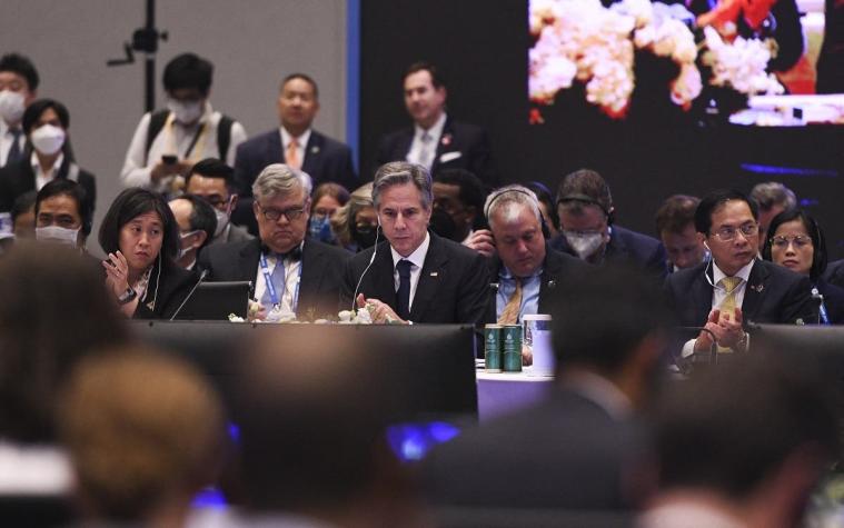 Guerra en Ucrania domina cumbre de APEC en Bangkok