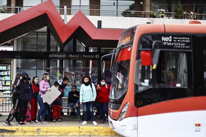 Boric por transporte público: "Sabemos que el congelamiento de tarifas por 3 años no es sostenible"