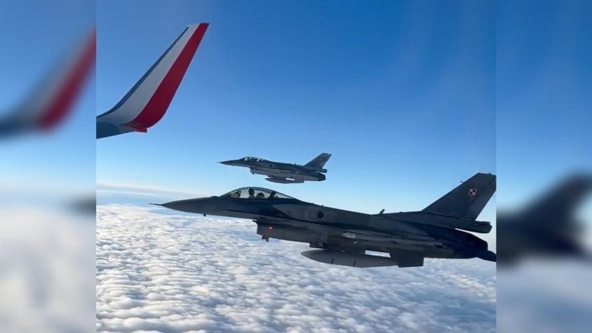 Seguridad máxima: Selección de Polonia viaja a Catar escoltada por aviones F16