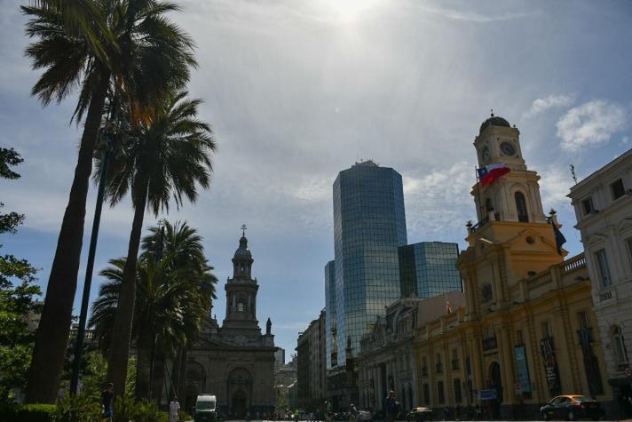 Economía chilena se desacelera: PIB del tercer trimestre registra menor crecimiento en dos años