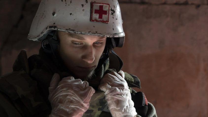 "Yo rescato a los muertos del olvido": los recolectores de cadáveres en la guerra Rusia - Ucrania