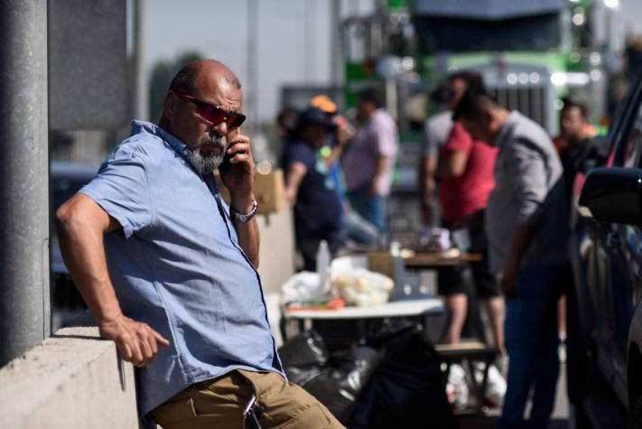 Camioneros en paro realizaron un asado en plena Autopista Central