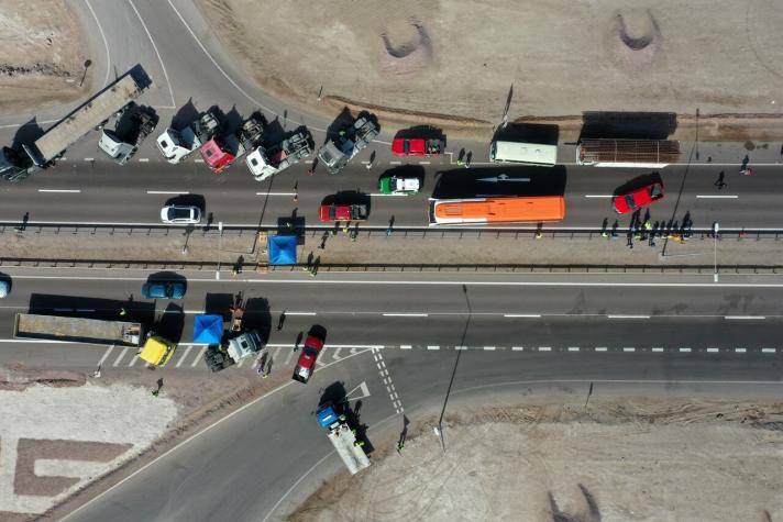Paro de camioneros golpea abastecimiento de supermercados: Un 20% tiene problemas de reposición