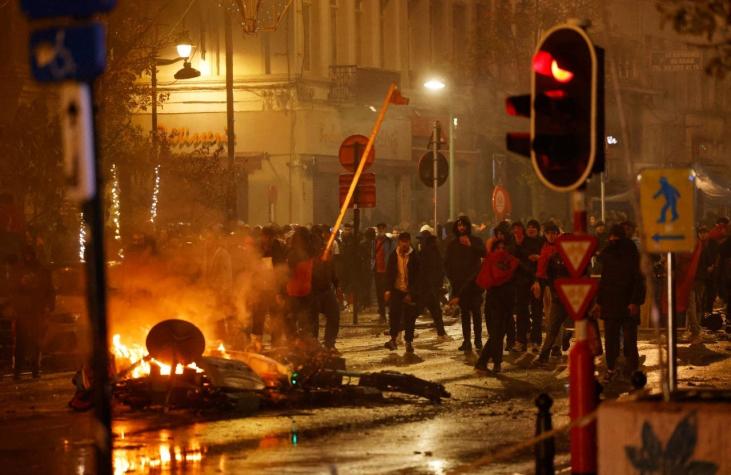 [FOTOS Y VIDEOS] Graves incidentes en Bruselas tras derrota de Bélgica ante Marruecos