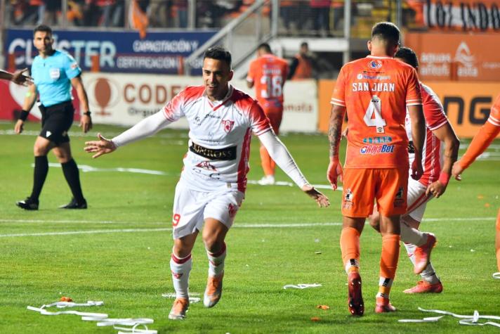 Copiapó goleó a Cobreloa en Calama y ascendió a Primera División por primera vez en su historia