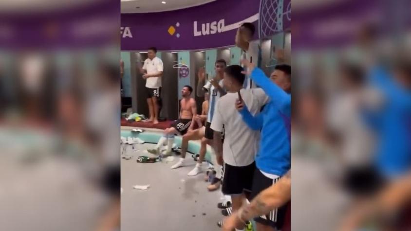 ¿Patea la camiseta en el suelo? Este es el video de Messi que indignó al mexicano Canelo Álvarez