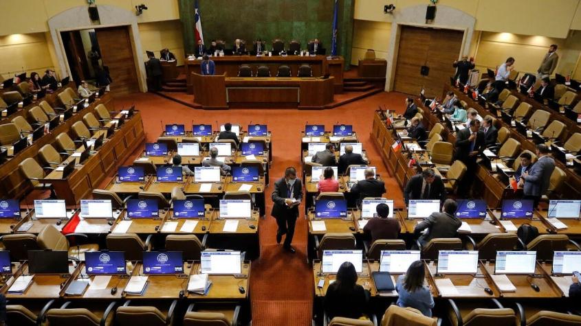 Diputado De La Carrera ingresa reforma constitucional para reducir dieta parlamentaria en un 43%