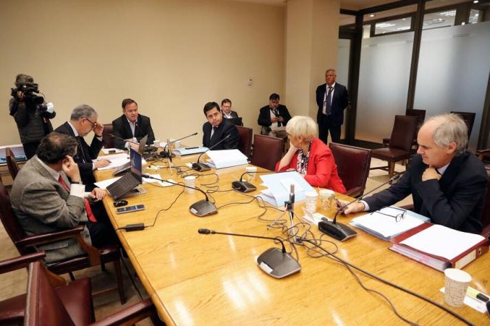 Comisión de Constitución aprueba designación de José Morales como Fiscal Nacional