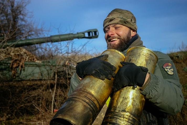 Asesor de Zelenski afirma que hasta 13.000 soldados ucranianos han muerto en guerra