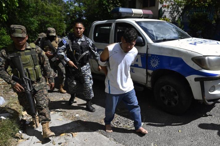 [FOTOS] El impactante cerco militar en una ciudad de El Salvador para detener pandilleros