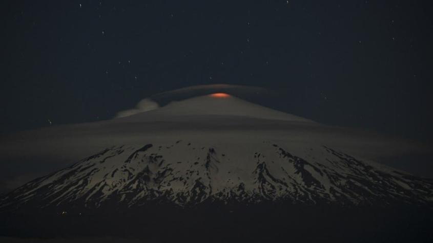 Sernageomin reconoce que volcán Villarrica está en "una condición de inestabilidad"