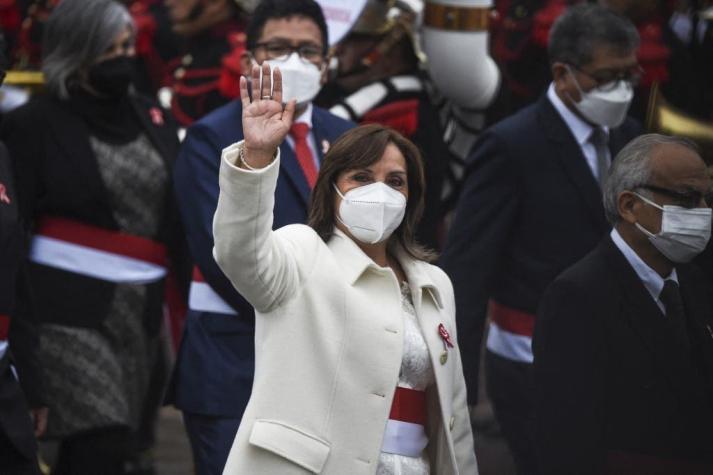Dina Boluarte asume como nueva Presidenta de Perú tras destitución a Pedro Castillo