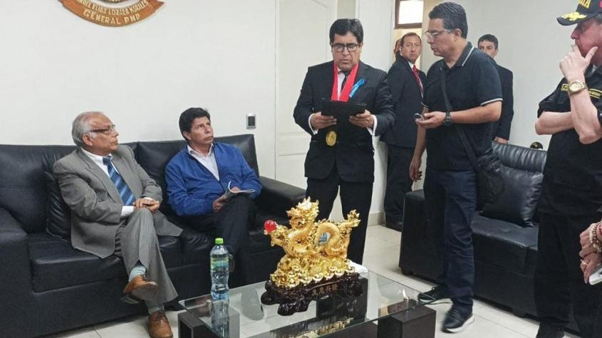 Fiscalía peruana confirma detención de Pedro Castillo: está en la prefectura de Lima