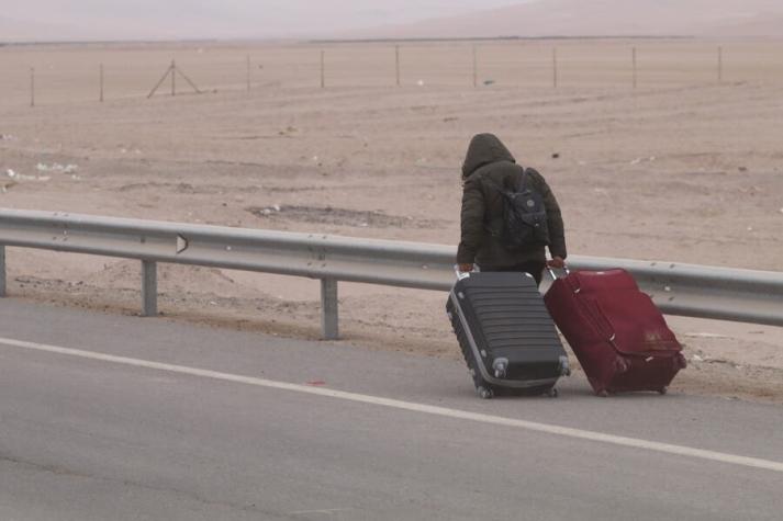 Gobernador de Arica asegura que situación migratoria "puede agravarse" por crisis en Perú