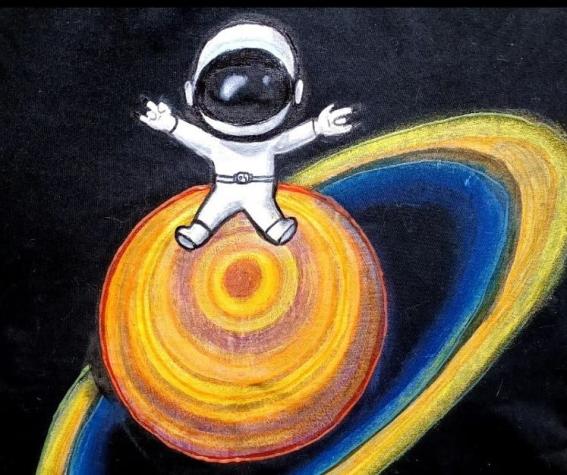[VIDEO] #CómoLoHizo: Art Beamin replica el universo en poleras