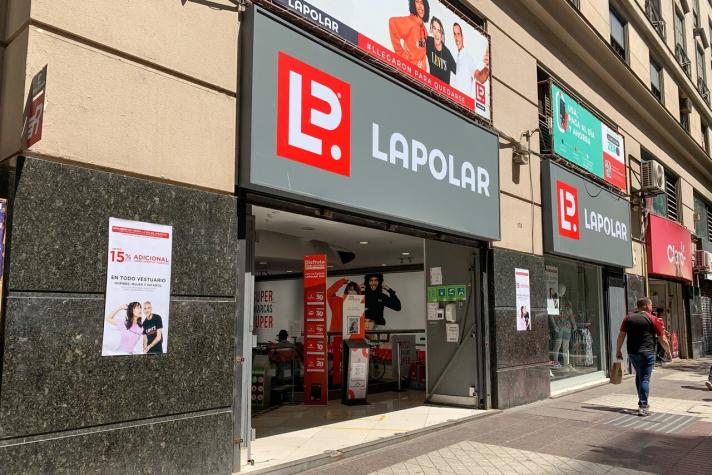 Sernac presentó demanda colectiva contra La Polar por ropa falsificada: piden indemnizar a clientes