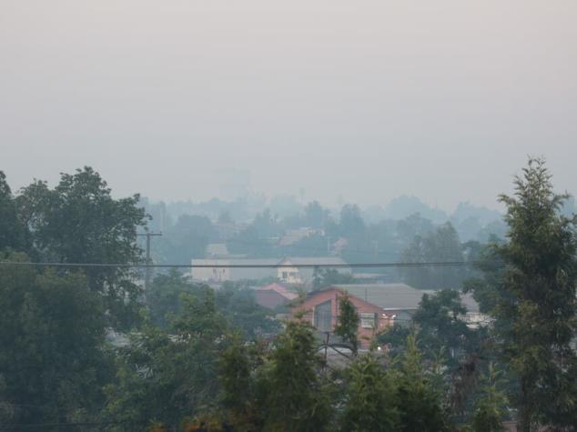 Alerta por riesgo sanitario en Santiago: Qué significa la medida anunciada por el humo en Santiago